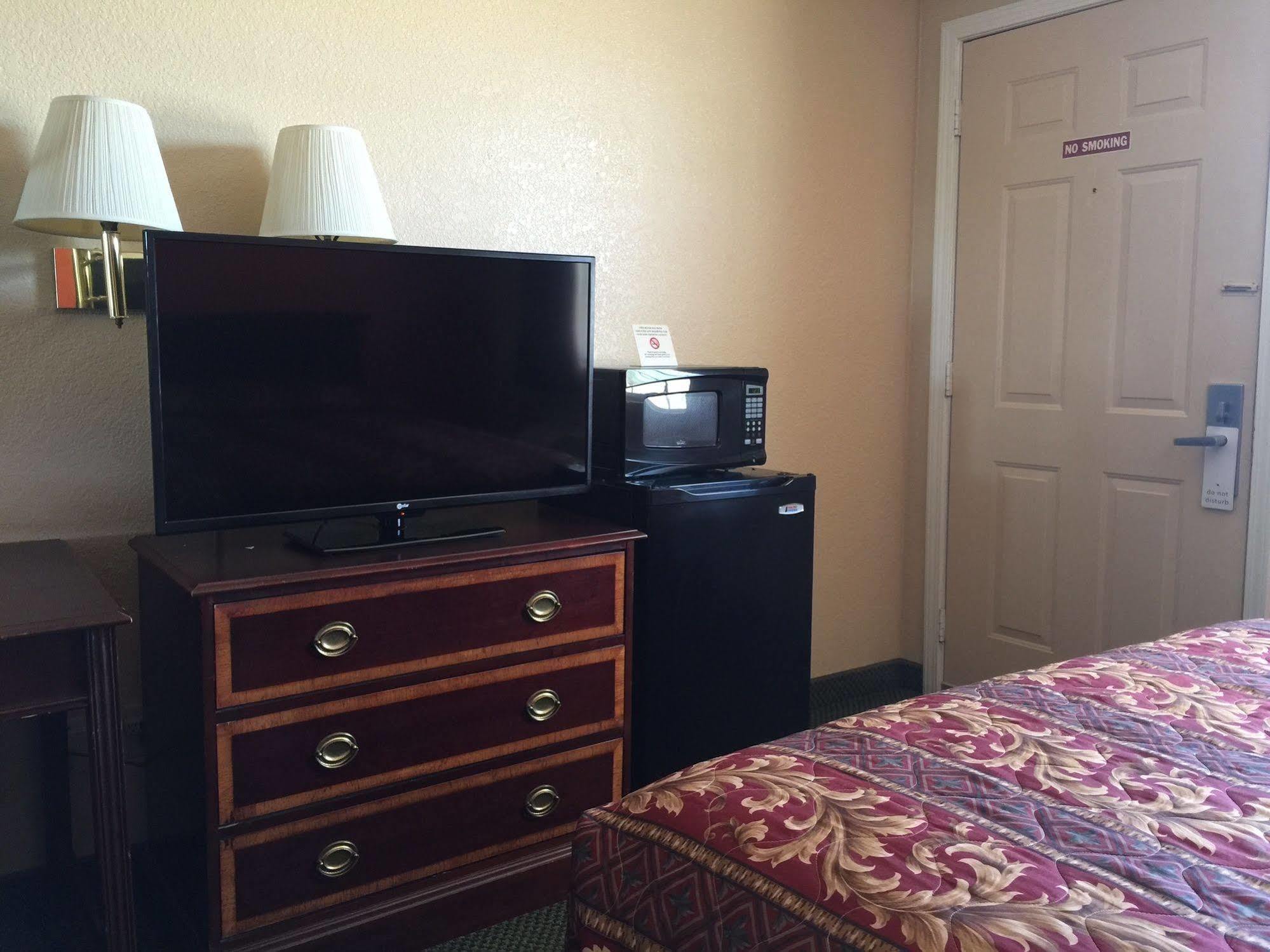 Green Country Inn Henryetta Экстерьер фото